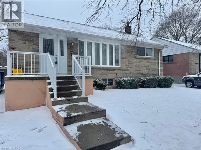 349 WHITNEY Avenue, Hamilton, Ontario L8S2H1