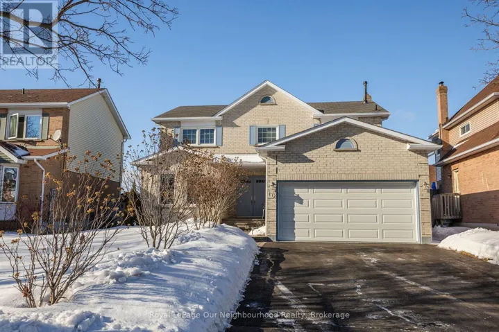 10 HOLDEN COURT, Whitby (Blue Grass Meadows), Ontario L1N9A1