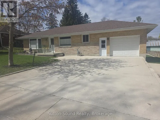 10 BROWNLEE STREET S, South Bruce, Ontario N0G2S0