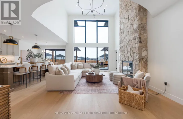 202 HARVEST LANE, Thames Centre, Ontario N0L1G2