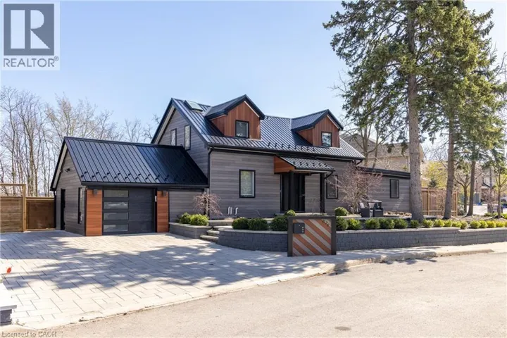 676 BAYSHORE Boulevard, Burlington, Ontario L7T1T2