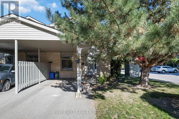 72 - 141 CONDOR COURT, London East (East P), Ontario N5W6A1