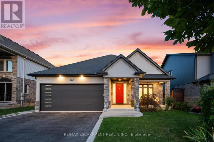 212 VIGER DRIVE, Welland (Lincoln/Crowland), Ontario L3B1A5