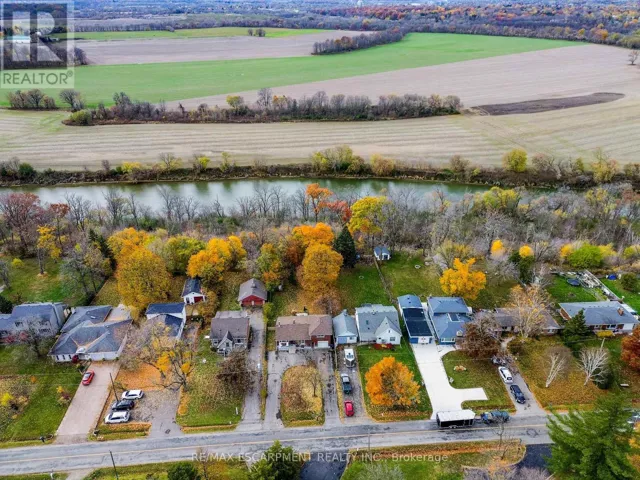 67 BLOSSOM AVENUE, Brantford, Ontario N3T5L9