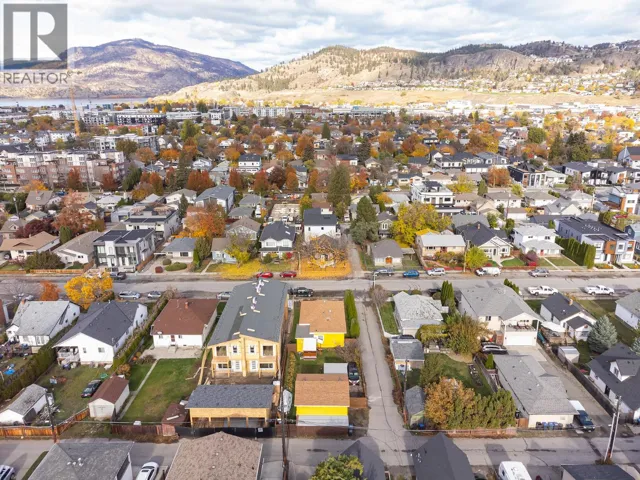 795 Lawson Avenue, Kelowna, British Columbia V1Y6S9