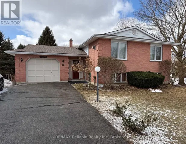 25 JORDAN DRIVE, North Huron (East Wawanosh), Ontario N0G1E0