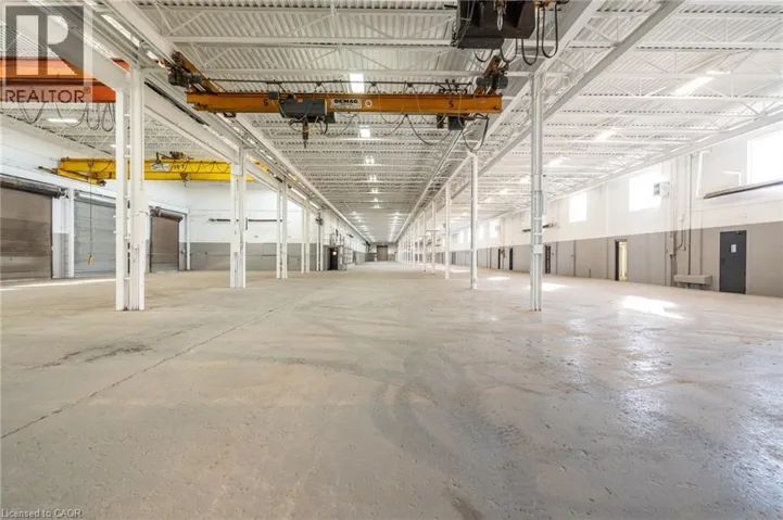 100 BURLAND Crescent Unit# B, Hamilton, Ontario L8H7T5