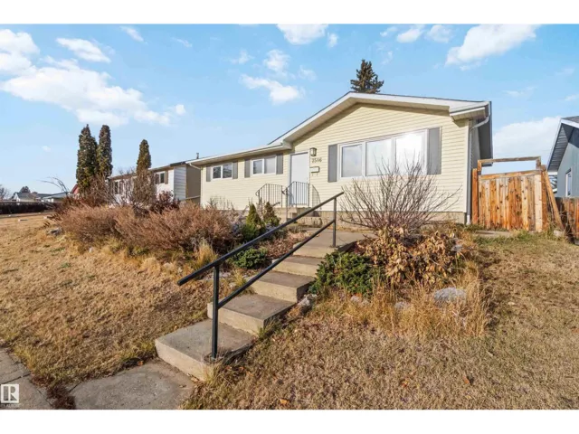 7516 136 AV NW, Edmonton, Alberta T5C2K5
