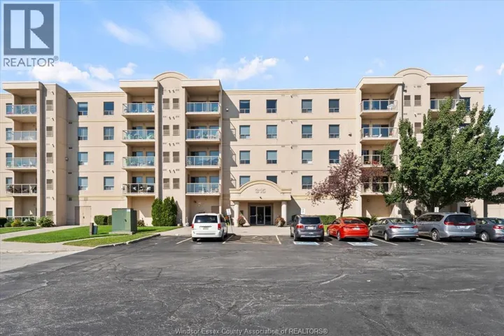 315 VILLAGE GROVE Unit# 203, Tecumseh, Ontario N8N5G4
