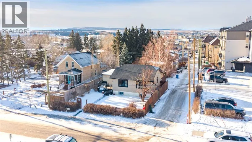 313 Ross Avenue, Cochrane, Alberta T4C1C9