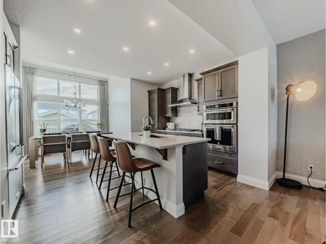 2805 ANTON WD SW, Edmonton, Alberta T6W3T6