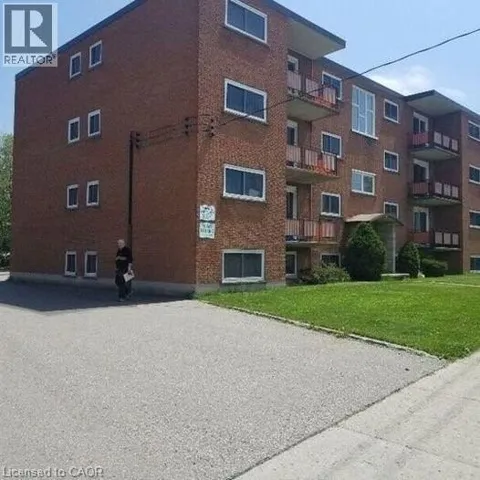 12 WESTMOUNT Road W Unit# 6, Kitchener, Ontario N2M1R5