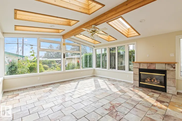 10629 79 ST NW, Edmonton, Alberta T6A3H5