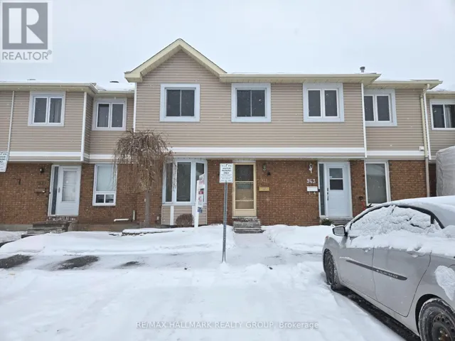 32 - 941 COOKSHIRE CRESCENT, Ottawa, Ontario K4A3K4