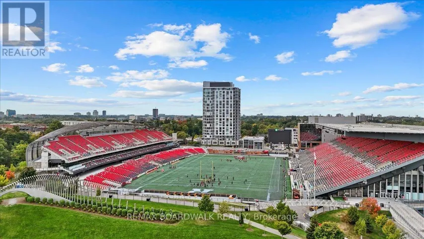 406 - 1035 BANK STREET, Ottawa, Ontario K1S3W9