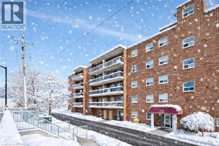 793 COLBORNE Street E Unit# 207, Brantford, Ontario N3S7J3