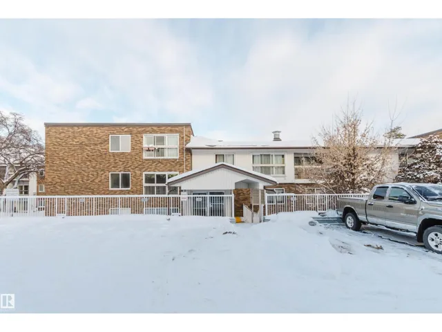#201 11450 40 AV NW, Edmonton, Alberta T6J0R5