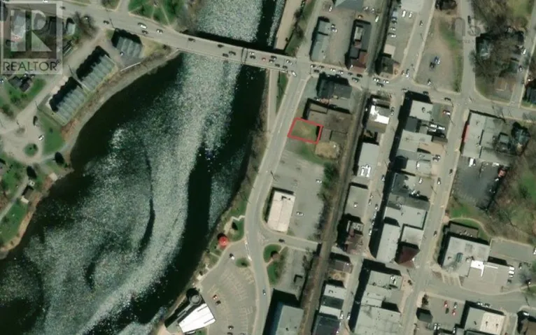 124 Riverside Parkway, New Glasgow, Nova Scotia B2H3W7