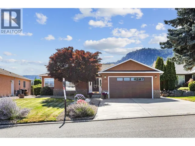 3786 Inglis Place, Peachland, British Columbia V0H1X2