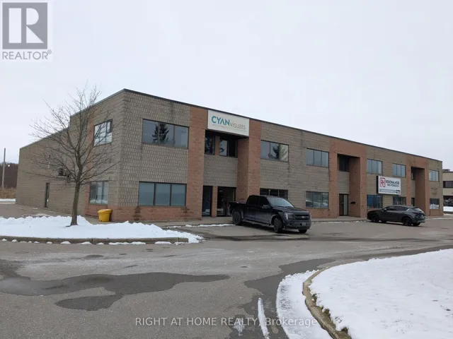 62 PLANT FARM BOULEVARD, Brantford, Ontario N3S7W3