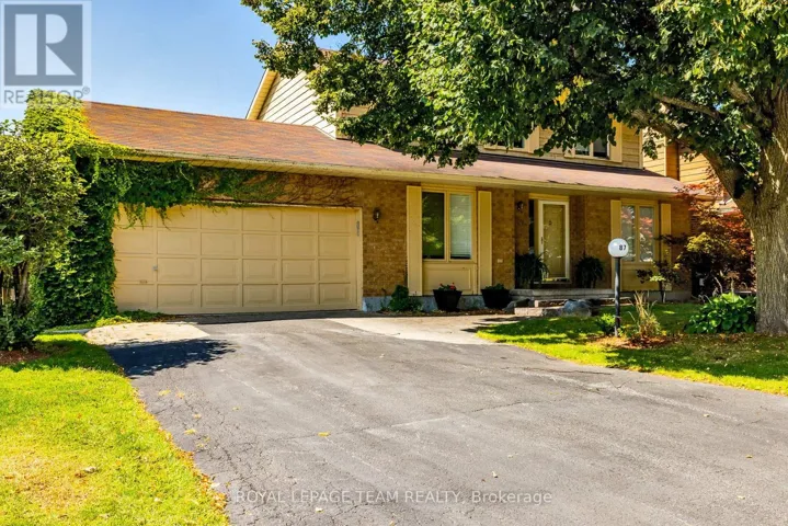 87 BEECHFERN DRIVE, Ottawa, Ontario K2S1E3