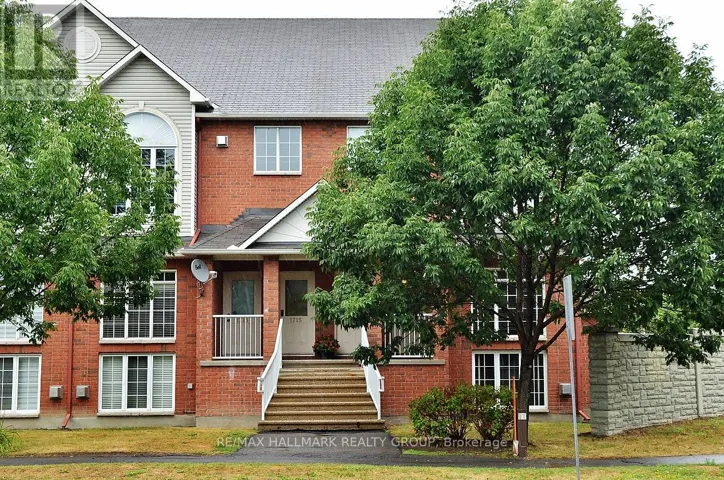 1717 BLOHM DRIVE, Ottawa, Ontario K1G6N6
