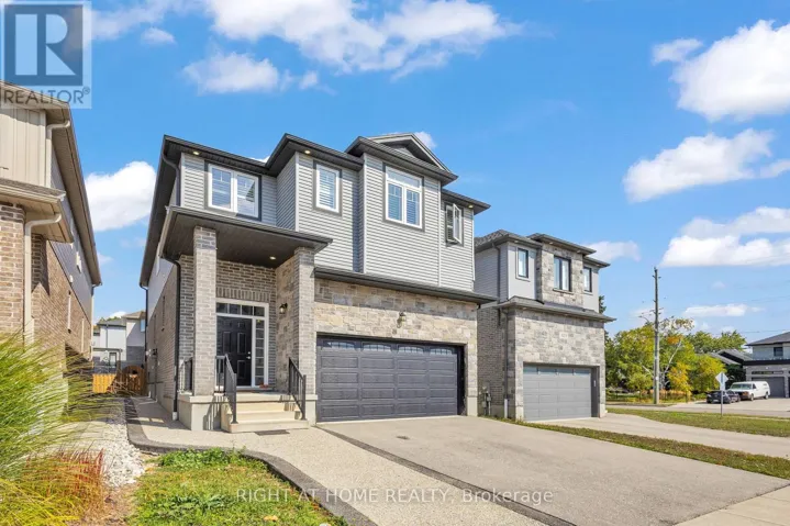 321 CARRIAGE WAY, Waterloo, Ontario N2K0C2