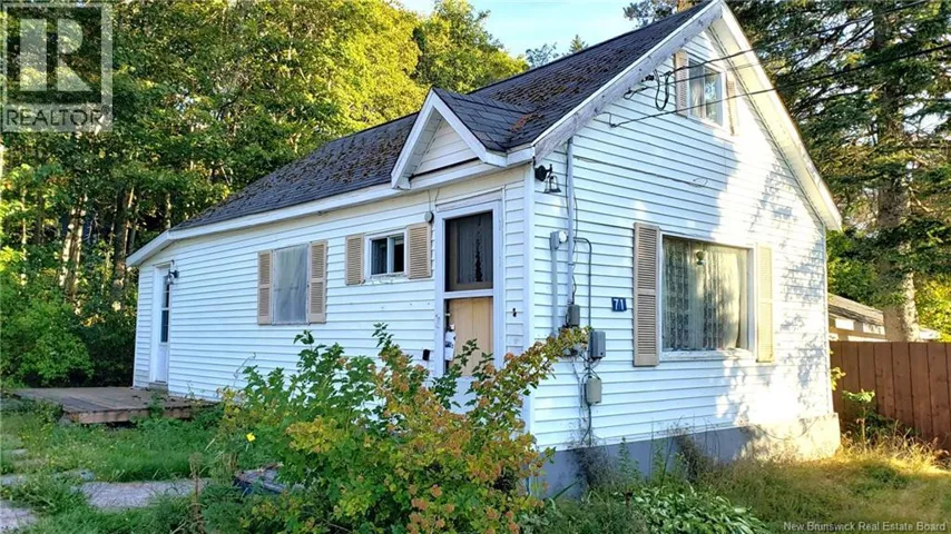 71 Squire Street, Sackville, New Brunswick E4L4L4