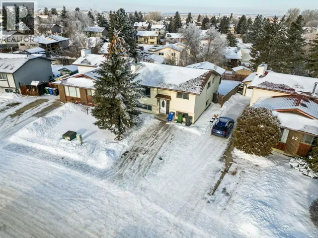 56 Gillespie Crescent, Red Deer, Alberta T4P2M8