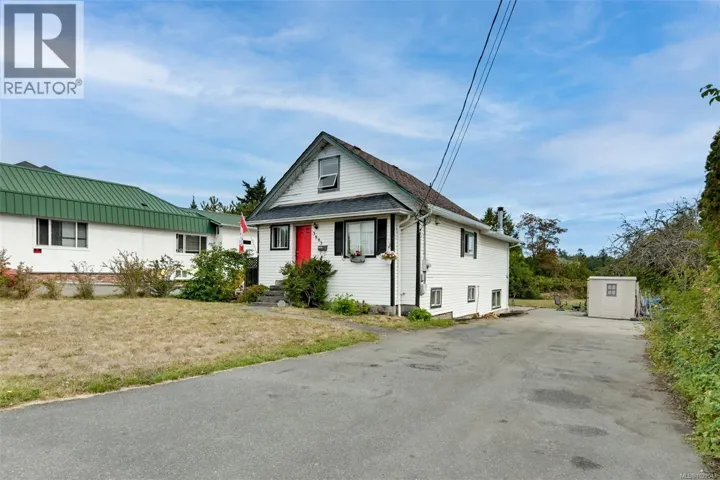 3883 Douglas St, Saanich, British Columbia V8Z3M1