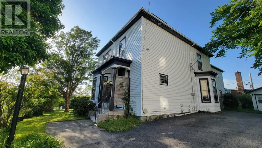 22 Baker Street, Yarmouth, Nova Scotia B5A2W9