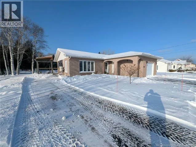 648 Principale, Beresford, New Brunswick E8K2B5