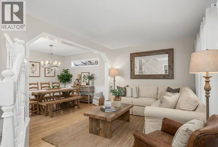 232 Oakmere Place, Chestermere, Alberta T1X1L2