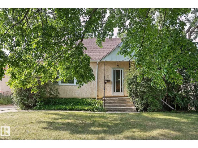 11559 80 AV NW, Edmonton, Alberta T6G0R7