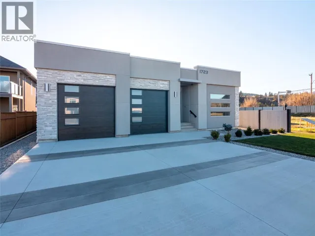 1723 Treffry Place, Summerland, British Columbia V0H1Z9