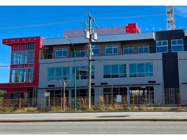 207 7168 192 STREET, Surrey, British Columbia V4N1N2