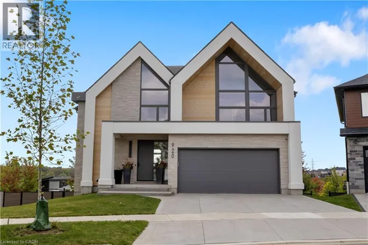 920 THOMAS PEDDER Court, Kitchener, Ontario N2P0C2