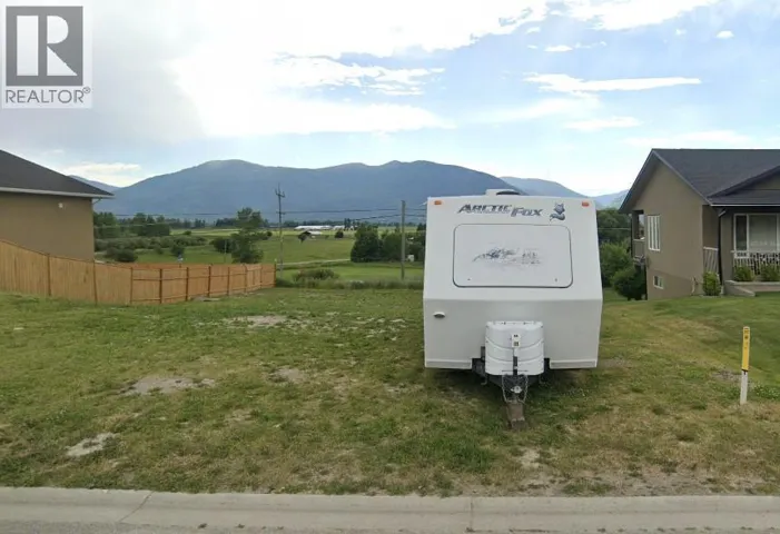 909 Selkirk Drive, Creston, British Columbia V0B1G3