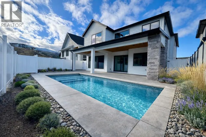 5533 Foothill Court, Kelowna, British Columbia V1W0C4