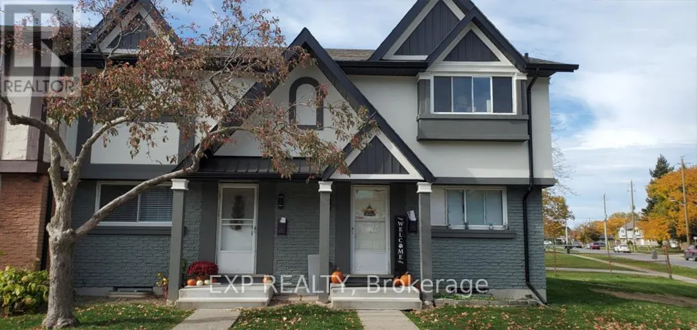 24 - 33 BERKLEY DRIVE, St. Catharines (Carlton/Bunting), Ontario L2M6T8