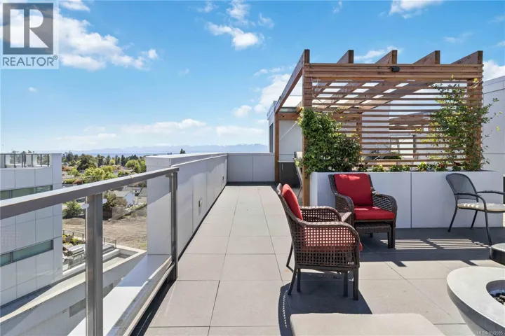 601 501 Park Pl, Esquimalt, British Columbia V9A0H3