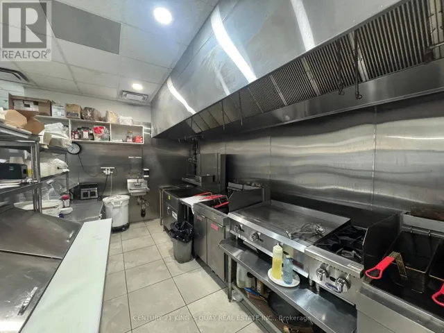3 - 2550 VICTORIA PARK AVENUE, Toronto (Henry Farm), Ontario M2J5A9