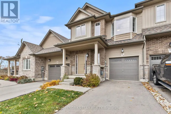 11 DENNIS DRIVE, West Lincoln (Smithville), Ontario L0R2A0