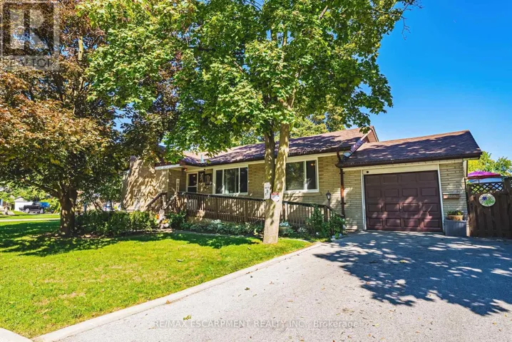 1 NORWICH PLACE, Toronto (Thistletown-Beaumonde Heights), Ontario M9V2Y9