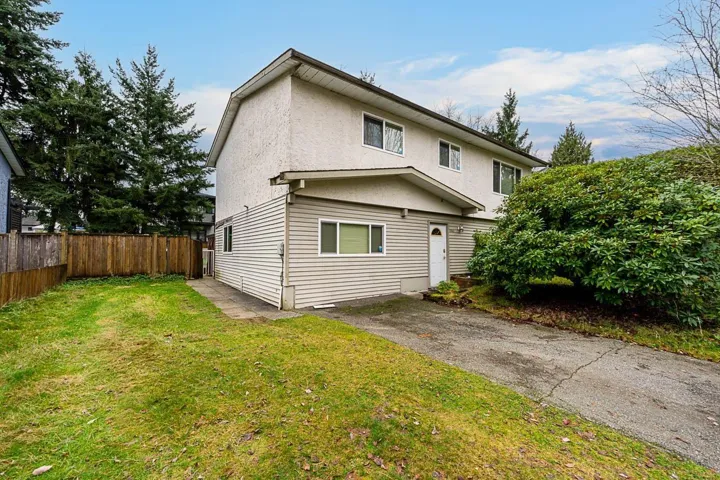 18340 63A AVENUE, Surrey, British Columbia V3S8A8