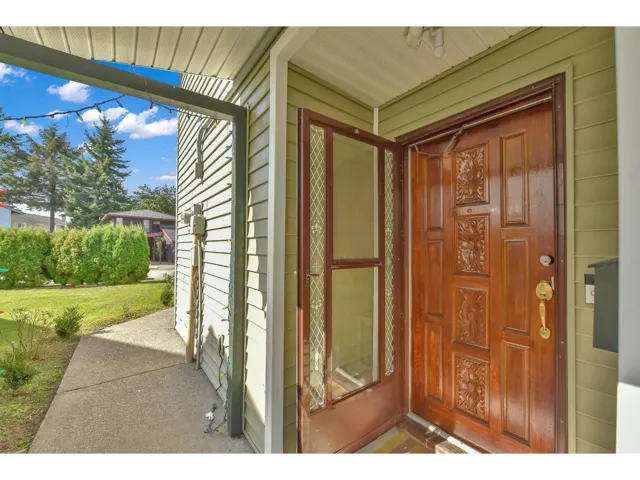 7390 129 STREET, Surrey, British Columbia V3W7B8