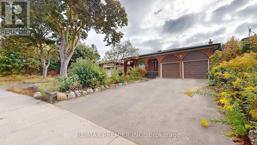 114 TANDRIDGE CRESCENT, Toronto (Elms-Old Rexdale), Ontario M9W5N9
