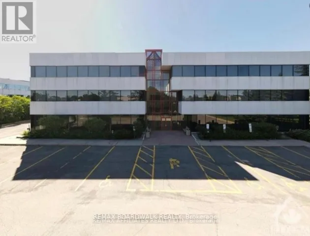 2465 ST LAURENT BOULEVARD, Ottawa, Ontario K1G6G8