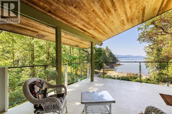212 Sunset Dr, Salt Spring, British Columbia V8K1L4