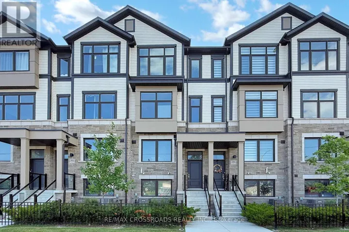 384 OKANAGAN PATH, Oshawa (Donevan), Ontario L1H0B1